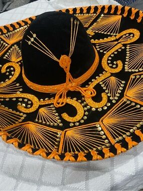Embroidered Black and Gold Mexican Sombrero - Traditional Accessory